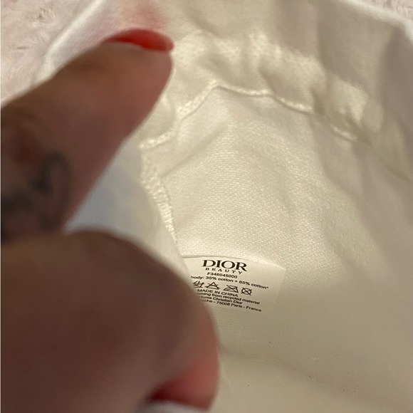 SALE❗️New Authentic Dior Box, Ribbon , Card & Perfume with Pouch❗️ - Picture 10 of 15